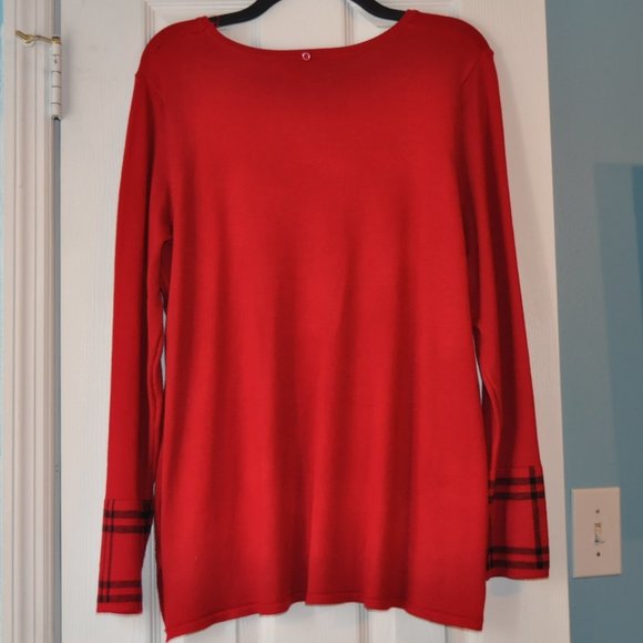 Emily Daniels | La Rouge | Red Sweater and Scarf - Picture 2 of 5